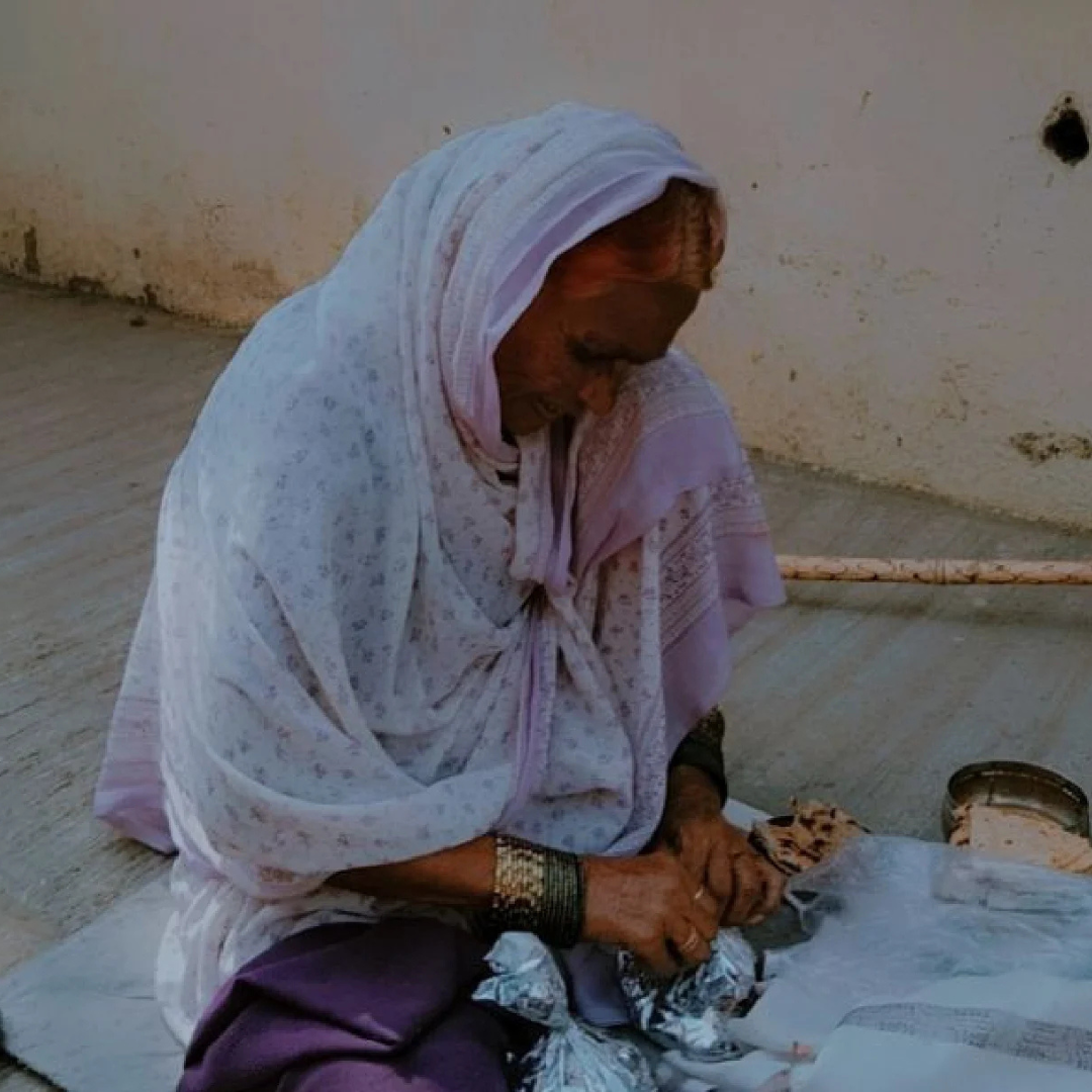 Project 19: 106 meals Veg Pulav, 2 volunteers, 12 hours