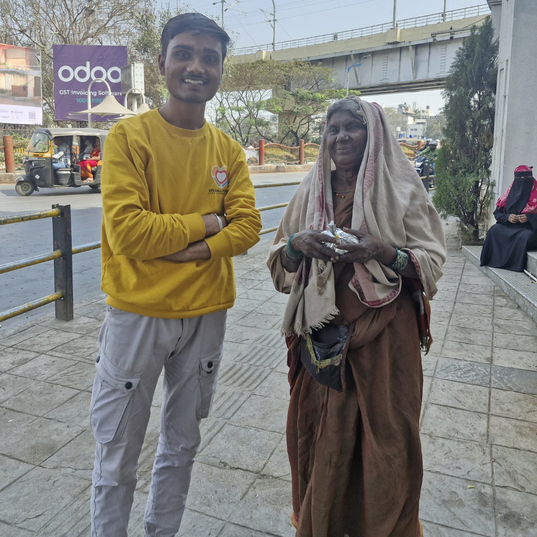 Project 72: 120 meals Veg Pulav, 2 volunteers, 6 hours